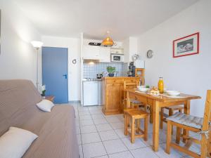 Gallery image of Apartment Le Clos de St Cyprien-6 by Interhome in Saint-Cyprien-Plage