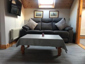Posezení v ubytování Lough Aduff Lodge 5 minutes from Carrick on Shannon