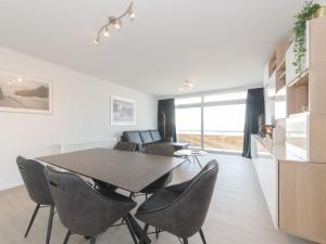 Posezení v ubytování Apartment Ref- 703 by Interhome