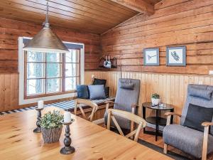 Posezení v ubytování Holiday Home Satakieli by Interhome