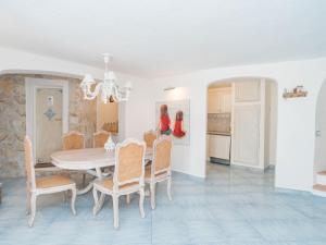 Fotografia z galérie ubytovania Holiday Home Omer by Interhome v destinácii San Teodoro