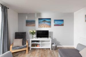 A television and/or entertainment center at Wheal Jewel, Wheal Dream, Porthleven
