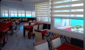 A restaurant or other place to eat at Galaxy Beach Hotel Alanya