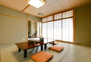 Imagen de la galería de Yamatoya Honten Ryokan Osaka, en Osaka