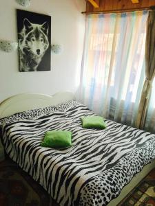 Postel nebo postele na pokoji v ubytování Rolling Stone Hostel