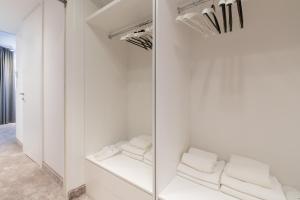 Posteľ alebo postele v izbe v ubytovaní Sea Towers 15th floor Apartment with Sea View by Renters Prestige