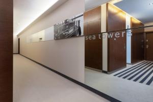 Fotografia z galérie ubytovania Sea Towers 15th floor Apartment with Sea View by Renters Prestige v destinácii Gdynia