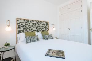 Posteľ alebo postele v izbe v ubytovaní Redes Suite Apartment with Terrace