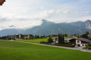 Nespecifikovaný výhled na hory nebo výhled na hory při pohledu z bed and breakfast
