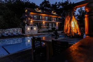 Foto da galeria de Faralia Hotel em Faralya