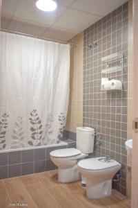 Kúpeľňa v ubytovaní Modern Apartment in Peñaflor with Air Conditioning - 85 m²