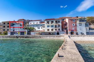 Gallery image of Seafront Baska Apartment in Baška