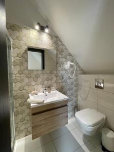 Foto dalla galleria di Székely Fogadó Self Check In Hotel Guesthouse a Tunyogmatolcs Altre 57 foto