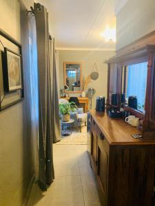 Battiss Guest House的休息区