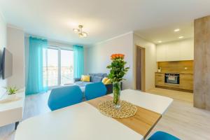 Kuchyňa alebo kuchynka v ubytovaní APARTAMENT NA ARTYLERYJSKIEJ
