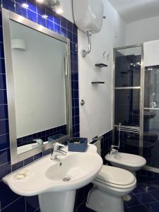 A bathroom at Residenza Mare di Sotto Sorrento