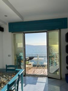 A general sea view or a sea view taken from the holiday home