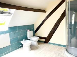 Appartement de 3 chambres avec jardin clos et wifi a Orgnac sur Vezere tesisinde bir banyo