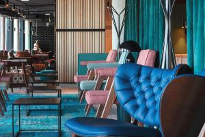 Posedenie v ubytovaní Mövenpick Zagreb