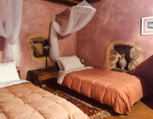Fotografia z galérie ubytovania Garden House - Lovely Stone Built House with Panoramic View v destinácii Volissos