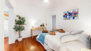 Postel nebo postele na pokoji v ubytování VILLA ANIL Lanzarote