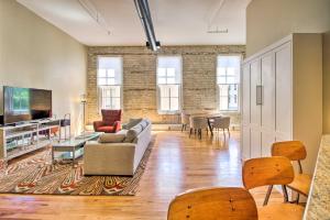 Fotografie z fotogalerie ubytování Bright Savannah Loft in Historic District! v destinaci Savannah