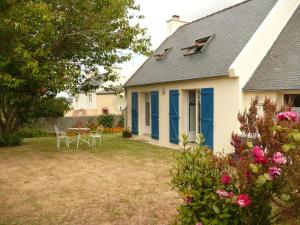 Zahrada ubytování Holiday Home in Treompan near Sandy Beaches