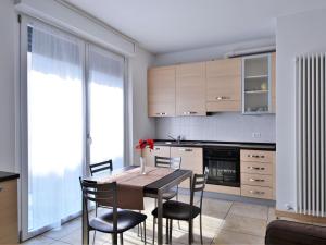 Kuchyňa alebo kuchynka v ubytovaní Lake Como Apartment in Dervio