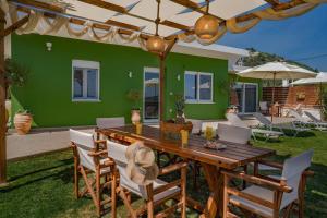 Garður fyrir utan Magnolia Homes Zakynthos