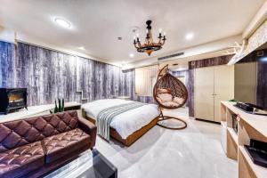 TV a/nebo společenská místnost v ubytování Hotel Lotus Morioka -Adult Only