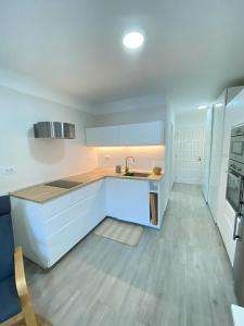 Kuchyň nebo kuchyňský kout v ubytování Estudio en los Cristianos. Ubicación ideal.