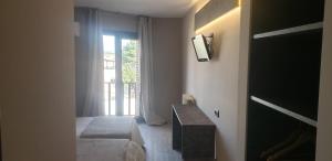 TV a/nebo společenská místnost v ubytování Hotel Balfagón