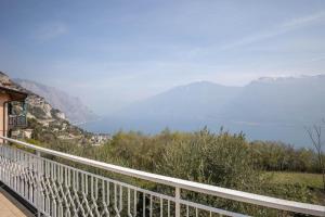 Foto dalla galleria di casa Panoramica a Tremosine Sul Garda