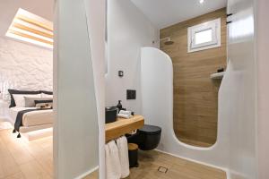 Koupelna v ubytování Mythos Luxury Suite