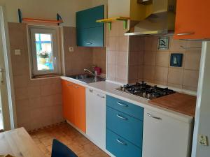 Kitchen o kitchenette sa Apartment Casetta