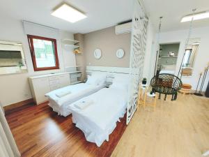 Posteľ alebo postele v izbe v ubytovaní Apartment Emily