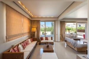 Posezení v ubytování Vasiliki Villa + 37 fotografií