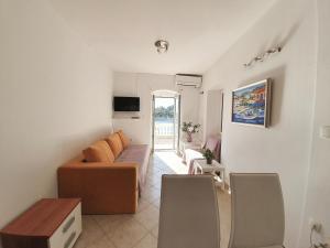 TV a/nebo společenská místnost v ubytování Holiday Home Meditation