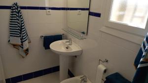 Kúpeľňa v ubytovaní Fantástico Apartamento a 50m de playa Colon y Paseo