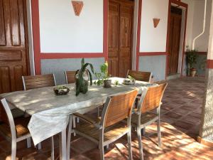 Posedenie v ubytovaní Cortijo de la Fuente