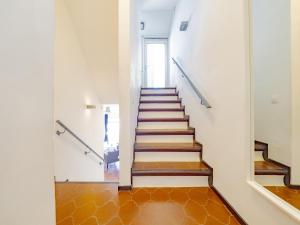 Zdjęcie z galerii obiektu Cubo's Penthouse Cabopino Port Marbella & Parking w Marbelli