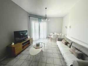 A television and/or entertainment centre at Villa Panorama