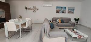Zona d'estar a Lorenza Letting Maisonette