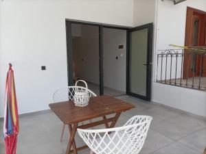 Balkón alebo terasa v ubytovaní Galini Studios & Apartments-Adults only + 37 fotografií