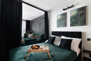 Posteľ alebo postele v izbe v ubytovaní Easy Rent Apartments - BRILLIANT