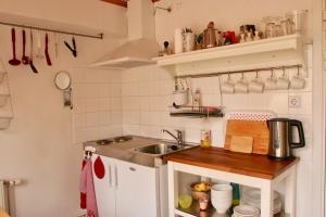Küche/Küchenzeile in der Unterkunft Bed & Breakfast Björkhyddan