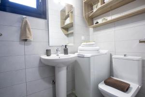 A bathroom at The Lefkadian collection G and N Még 16 kép