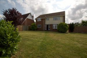 Gallery image of Spacious 5 bed in the countryside, close to Frinton-On-Sea in Kirby Cross