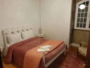 Cama ou camas em um quarto em Quinta Viela Principal