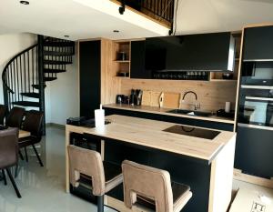 Kuchyňa alebo kuchynka v ubytovaní Apartment Mateo